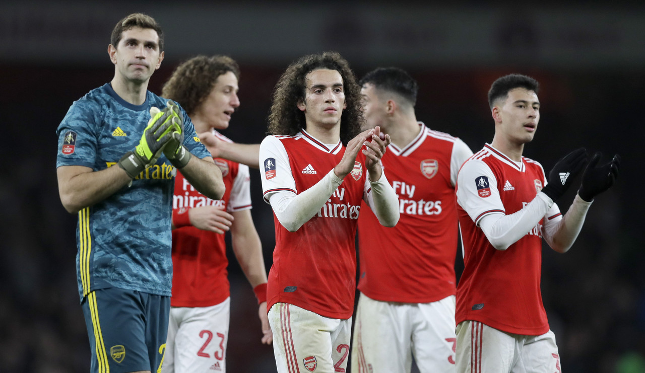 凯恩专访：很开心遇见卡尔 英格兰队长是最大责任（专访凯恩：遇见卡尔让我很开心，英格兰队长一职责任最重）