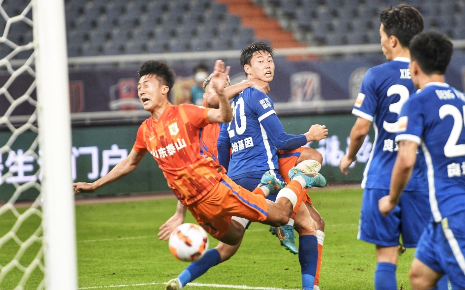 残特奥会坐式排球项目华农开赛 他们靠上肢和腰腹力量逐梦赛场