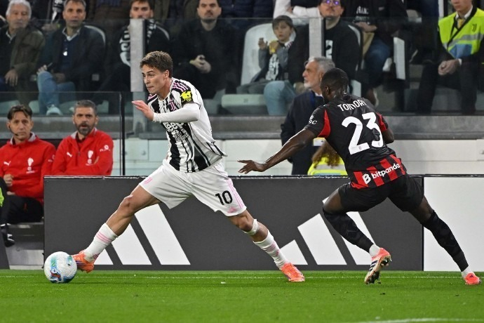 布伦森15分＆哈特13分，尼克斯半场22次罚球，雄鹿6次