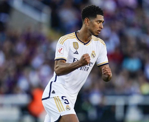 都灵vs科莫：杜万-萨帕塔、弗拉希奇首发，莫拉塔、尼科-帕斯出战