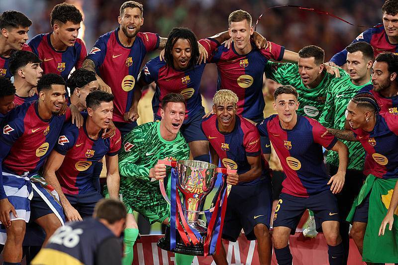 杜兰特1141场比赛砍下31000分，追平詹姆斯并列历史第三快