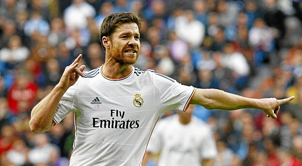 贺希宁在招笑这个赛道已经越走越远了，估计这会人设已经改不回去了