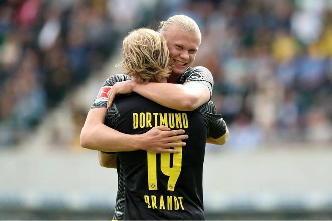 记者：多纳鲁马经纪人下周中会见巴黎高层，了解续约可能性