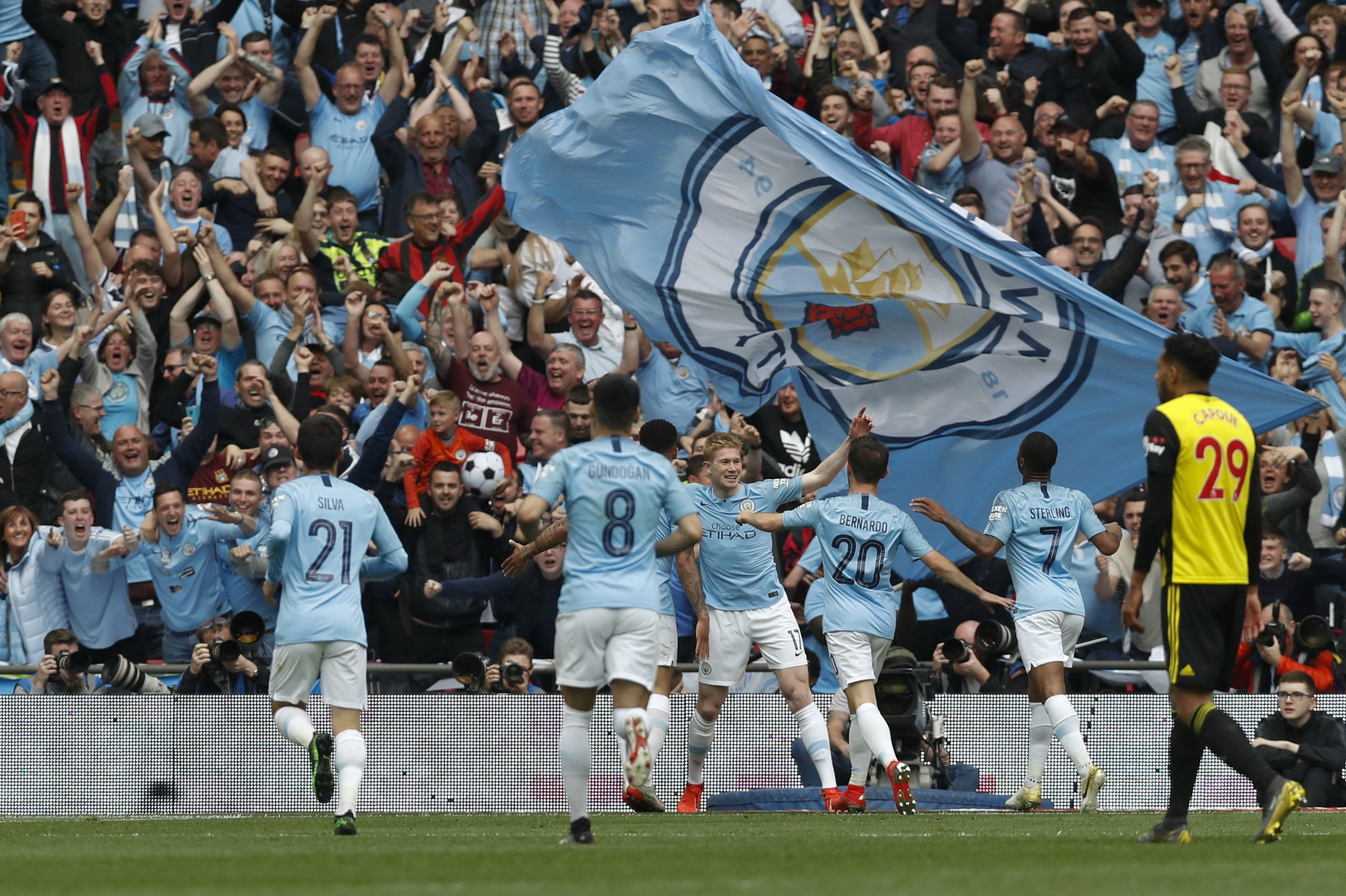 不敌药厂，曼城上次欧冠首阶段主场输球还是2018年9月