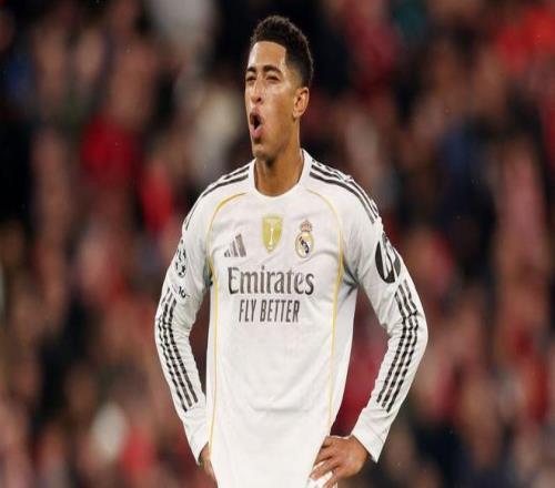 杜兰特关键三分，锁定比赛胜利