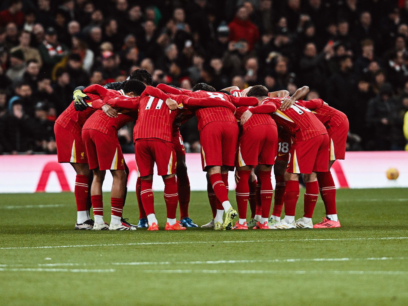 詹姆斯伤缺，湖人击败鹈鹕，豪取7连胜，三巨头34罚惹争议