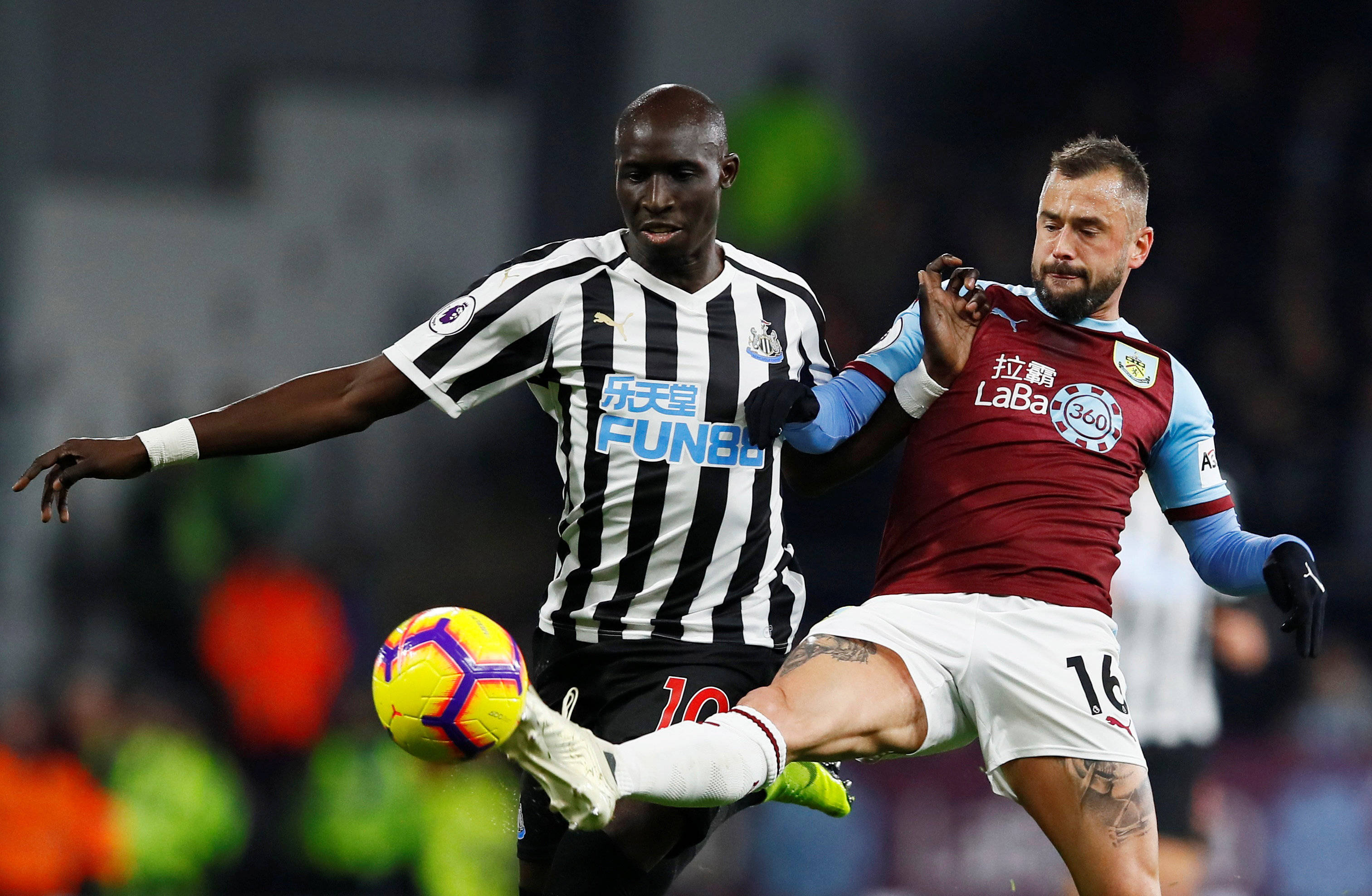 中足联公布多项新政：俱乐部签署“阴阳合同”将被罚降级