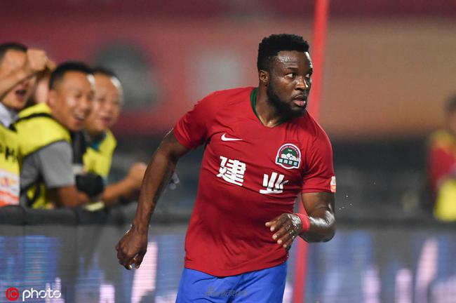 中超：上海申花主场2-0击败沧州雄狮