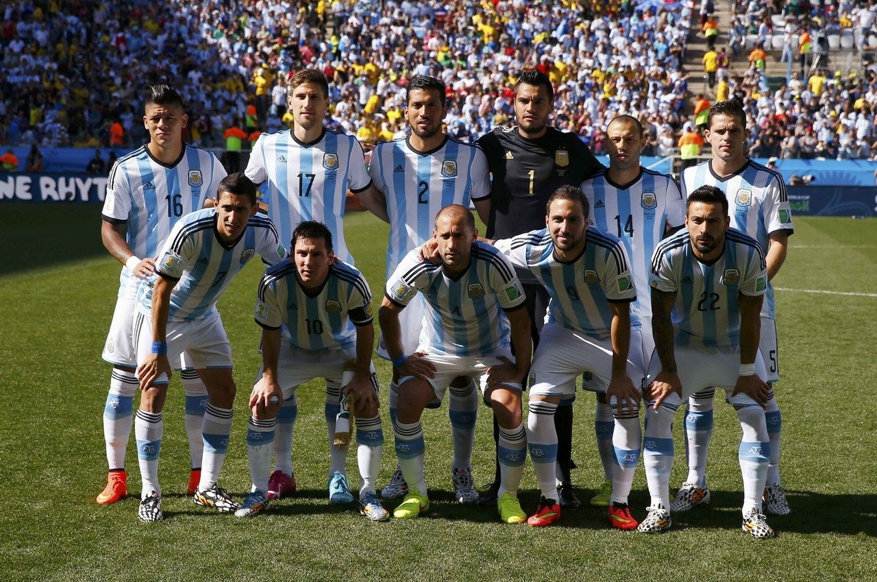 博主：下赛季无缘英博的拉布亚德今日回到基地，将参与训练